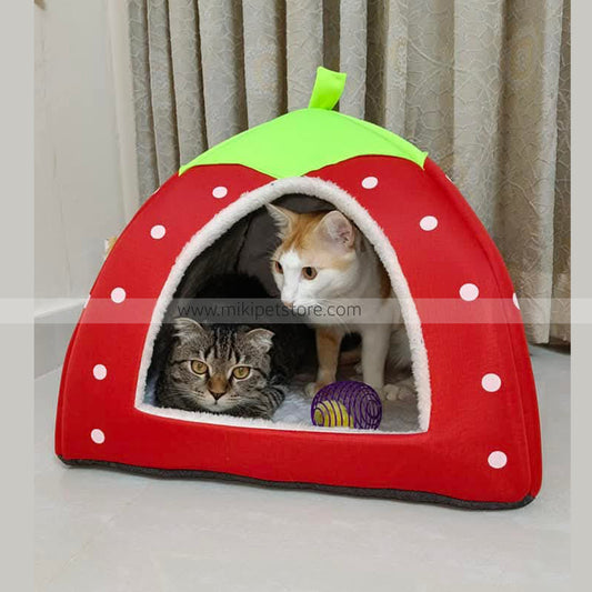 Cozy Strawberry Pet House – Foldable & Warm Kennel for Dogs & Cats