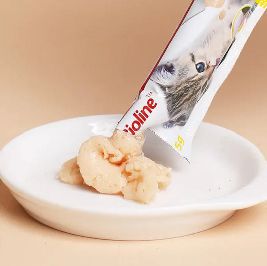 Bioline Cat Treats in Chicken Flavor 15g x 6